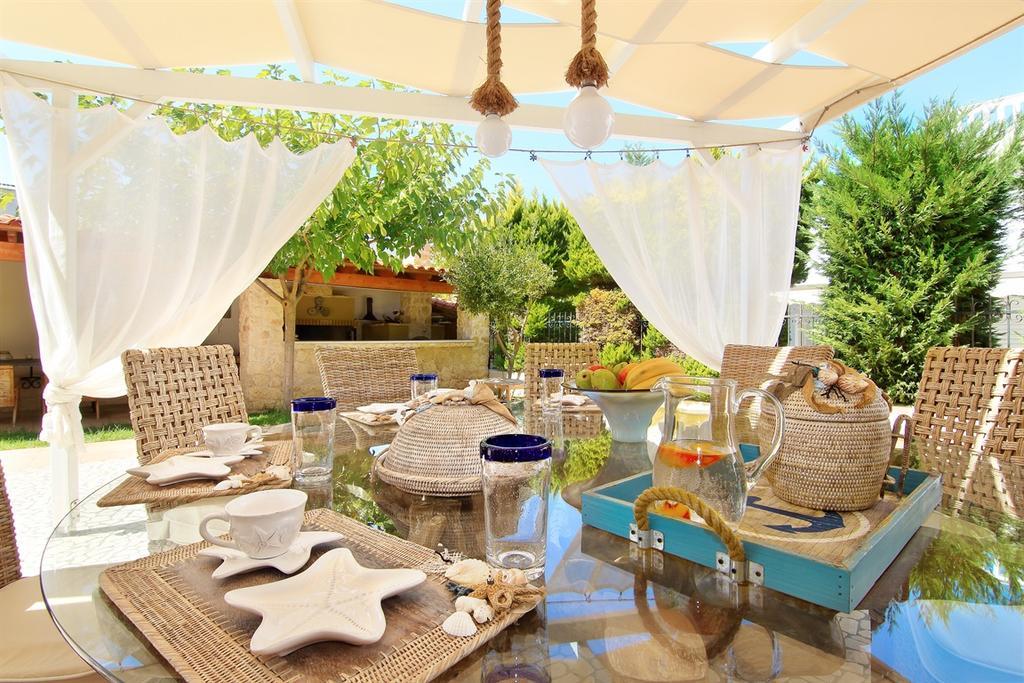 Luxury Villa Sea Melody Palaia Fokaia Exterior foto