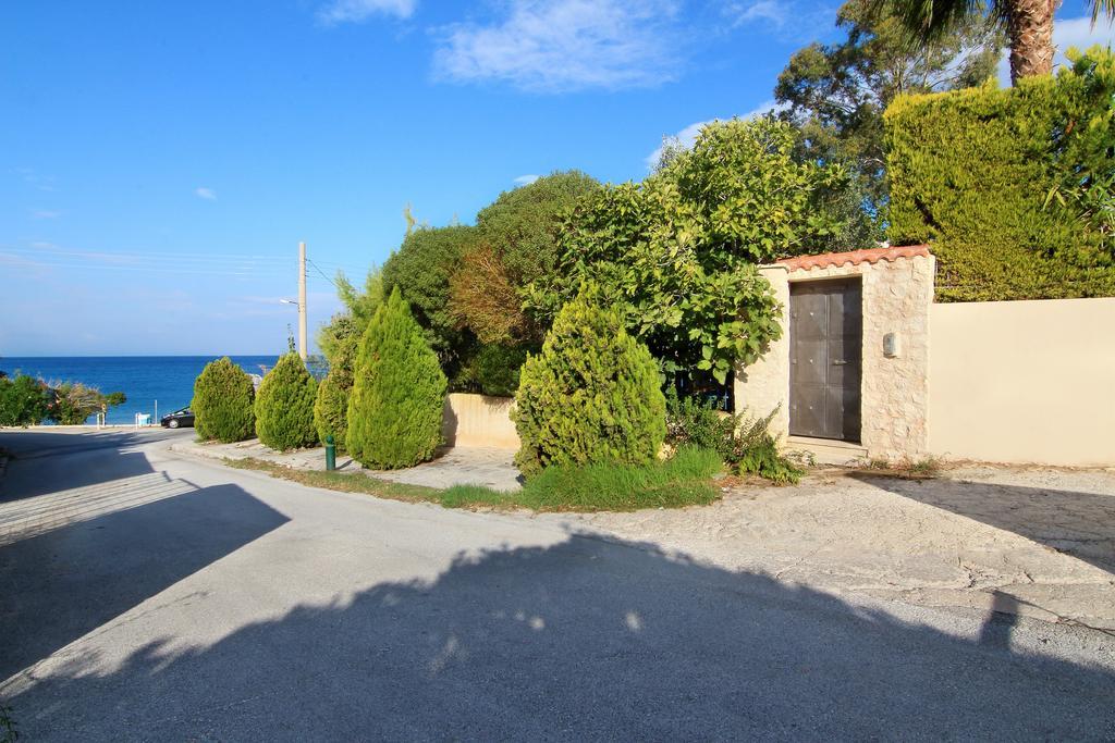 Luxury Villa Sea Melody Palaia Fokaia Exterior foto